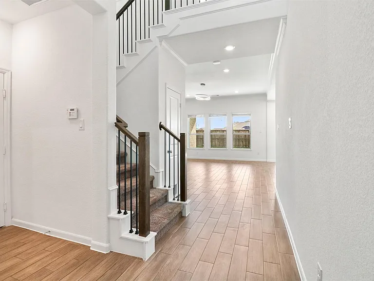 9626 Dancing Grass Dr — Photo 4