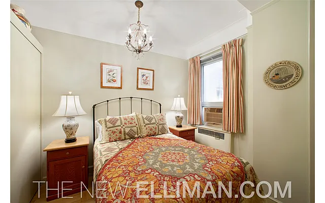 Sold by Douglas Elliman | media 10