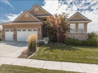 1427 W Longhorn Dr, Farmington, UT 84025