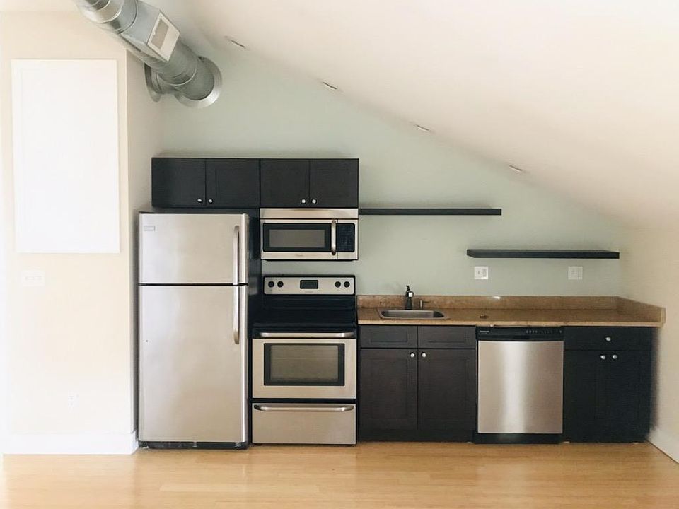 1st image of 2733 Woodburn Ave Unit 401