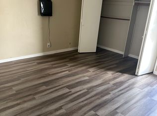 631 W 6th St APT D, Tustin, CA 92780