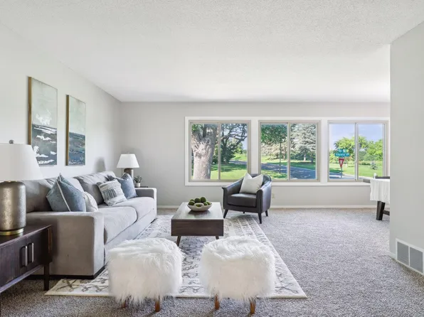 8694 Ridgewind Rd, Eden Prairie, MN 55344