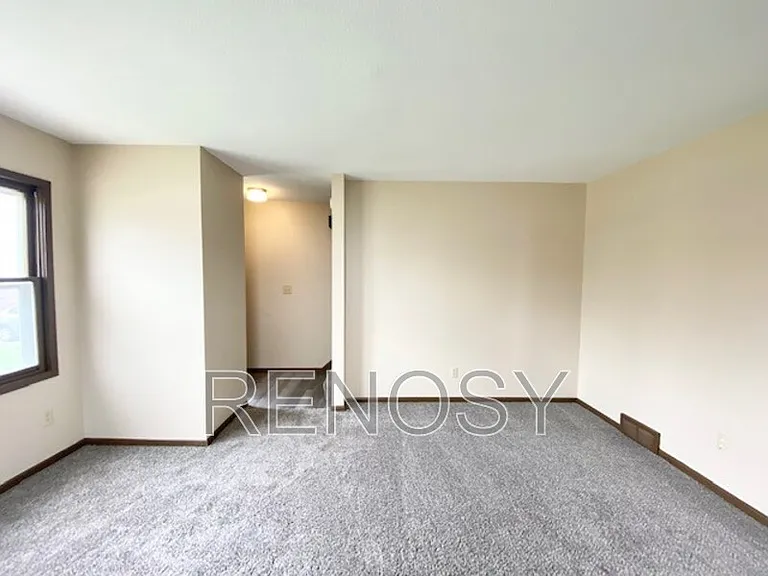 3314 Valdez Ct — Photo 3