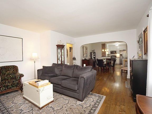 5th image of 309 Ardmore Dr