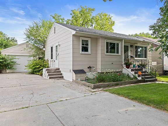 3rd image of 1129 Avenue C