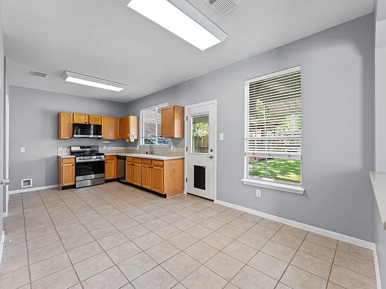 8802 Ancient Willow Dr — Photo 11
