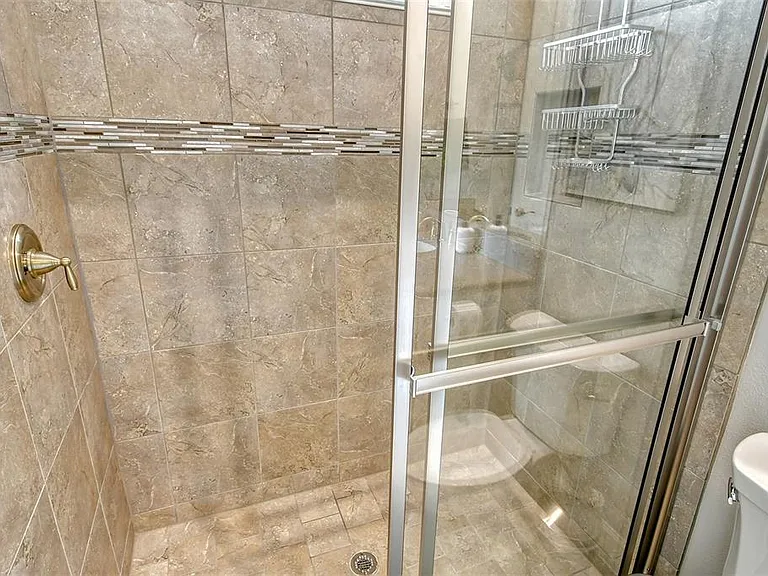 4735 Cabreo Ct — Photo 35