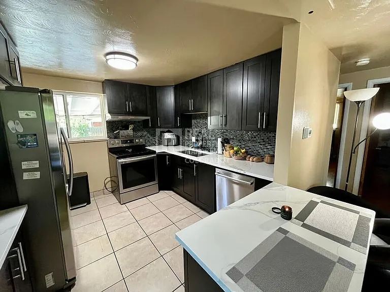 1711 Uinta St — Photo 3