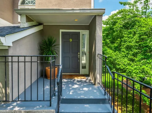 9 Saint Claire Ln NE, Atlanta, GA 30324