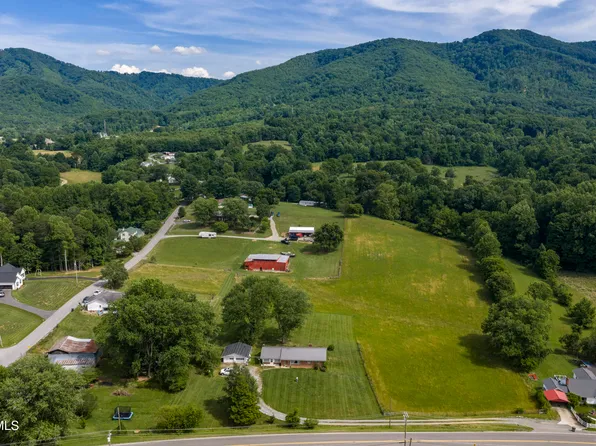 Cherokee Rd, Johnson City, TN 37604