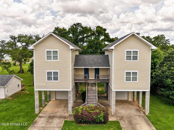 153 Markham Dr #A & B, Gulfport, MS 39507
