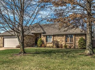 407 N Niangua Dr, Nixa, MO 65714