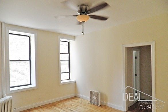 2nd image of 941 Washington Ave #1