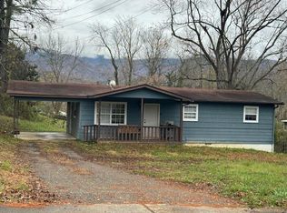 260 6th St, Andrews, NC 28901