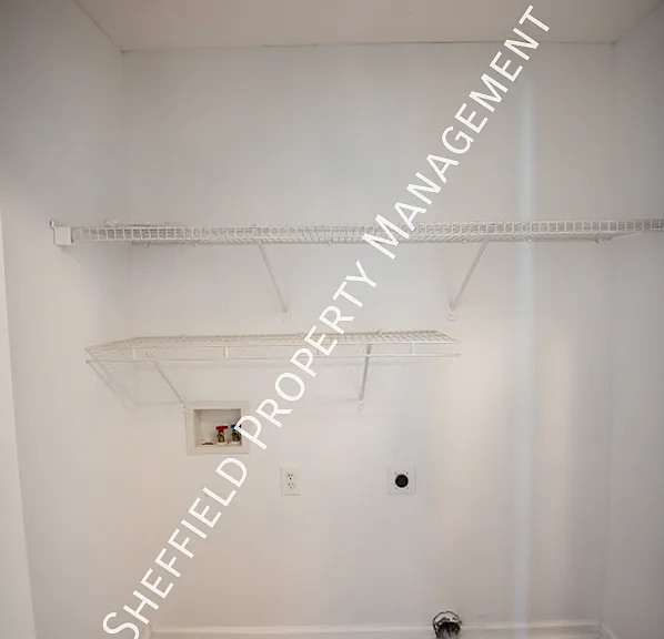 3008 Thornberry Cir — Photo 8