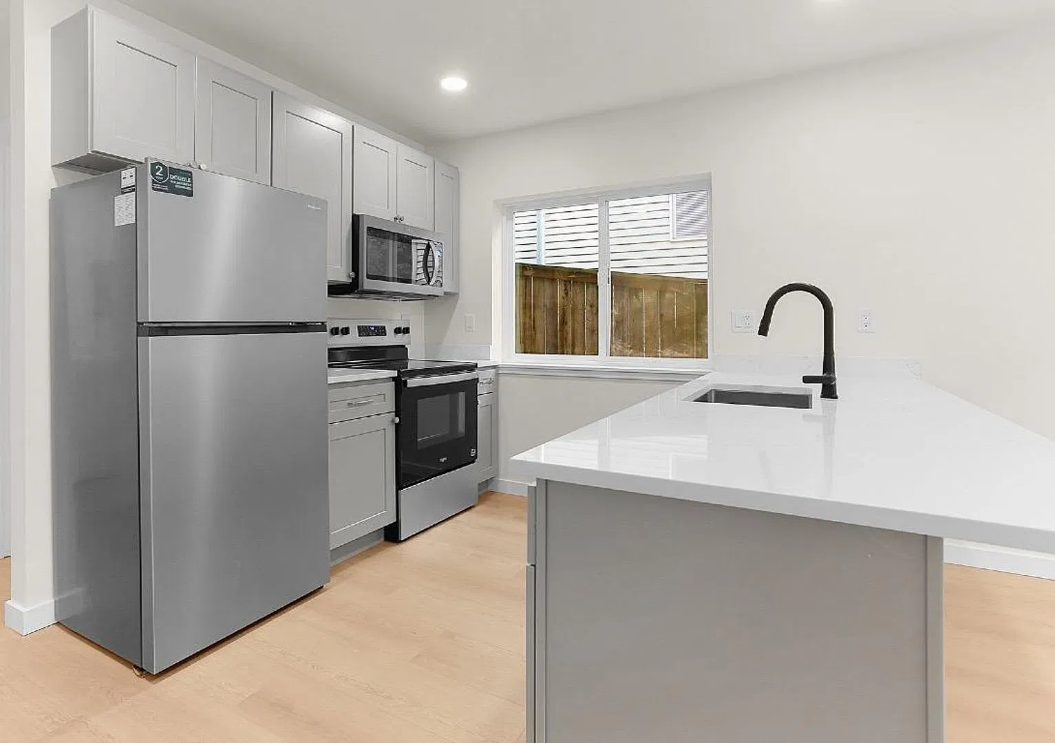 Magnolia's best - lower unit of Duplex — Photo 4