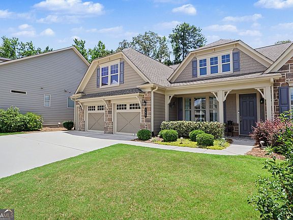 2nd image of 185 Mulberry Ct
