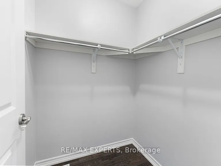 300 Remembrance Rd — Photo 16