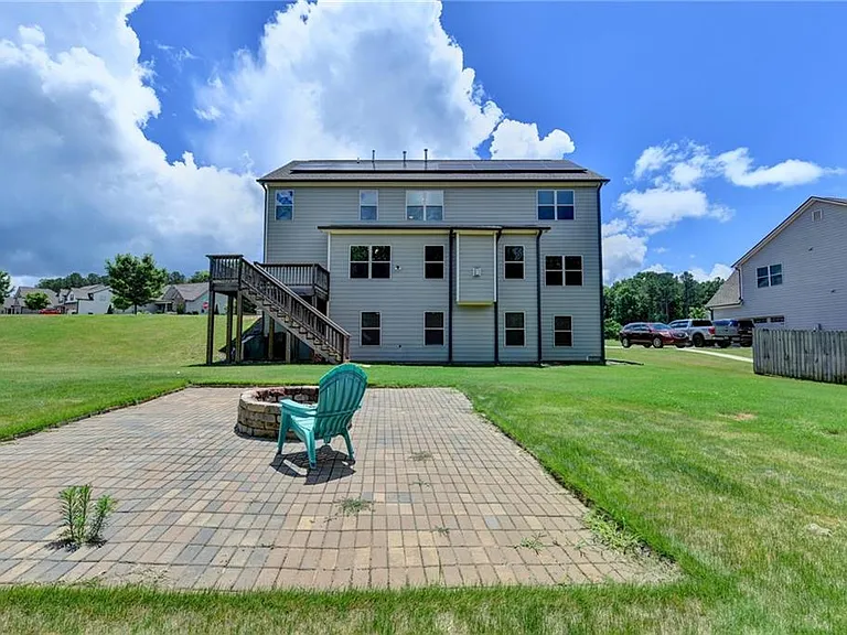 235 Bella Dr — Photo 86