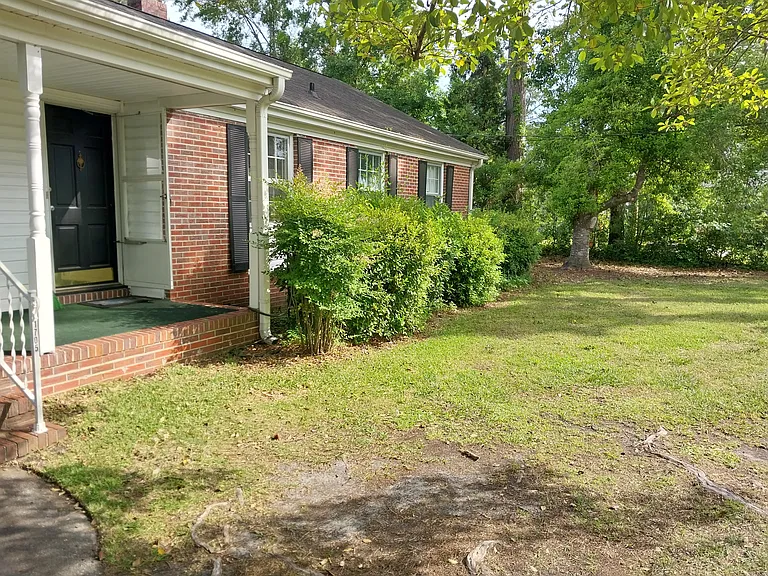 1705 Lincoln Rd — Photo 3