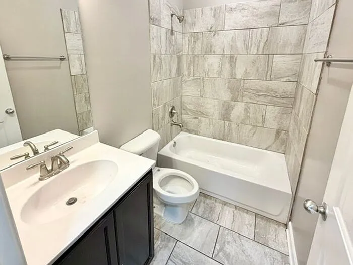 8636 Birnham Cv — Photo 9