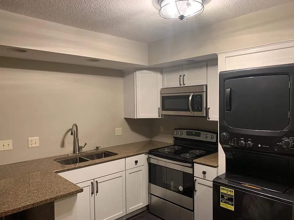 10008 Covington Rd — Photo 4