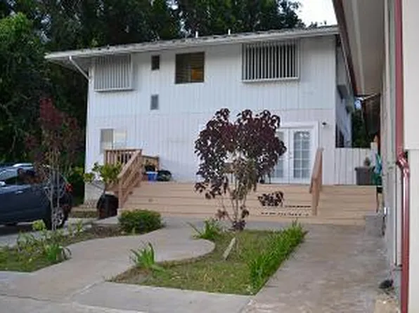 3246 Kaohinani Dr Studio B, Honolulu, HI 96817