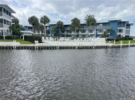 1858 SW Palm City Rd, Stuart, FL