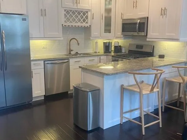 735 Quebec Pl NW #2, Washington, DC 20010
