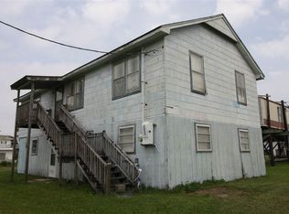 112 Grape Ln, Grand Isle, LA 70358