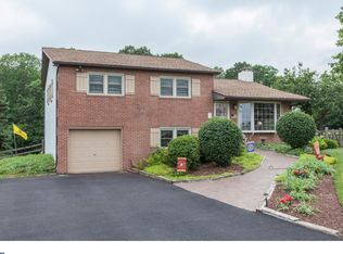 130 Yoder Rd, Harleysville, PA 19438