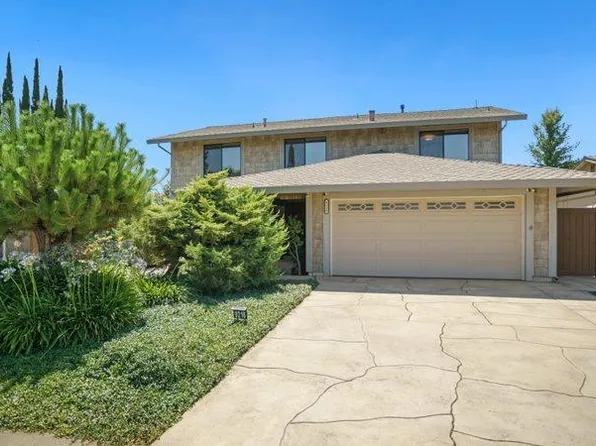 9216 Starina Way, Sacramento, CA 95826
