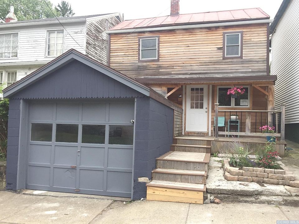 1st image of 86 N 3rd St