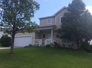 1703 Southview Dr, Papillion, NE 68046