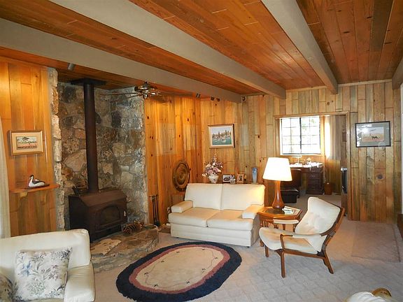 2nd image of 1265 Lassen View Dr