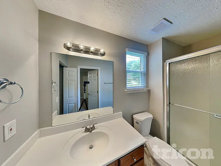 119 Bradford Cir — Photo 9