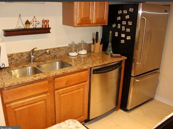 2nd image of 1523 Lincoln Way APT 303