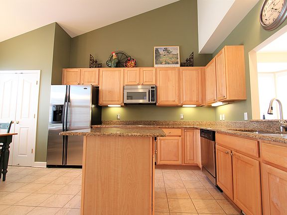 4th image of 16455 Cypress Ct