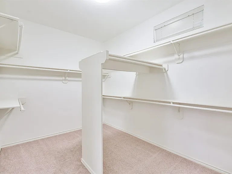 18802 Half Volley Cir — Photo 30