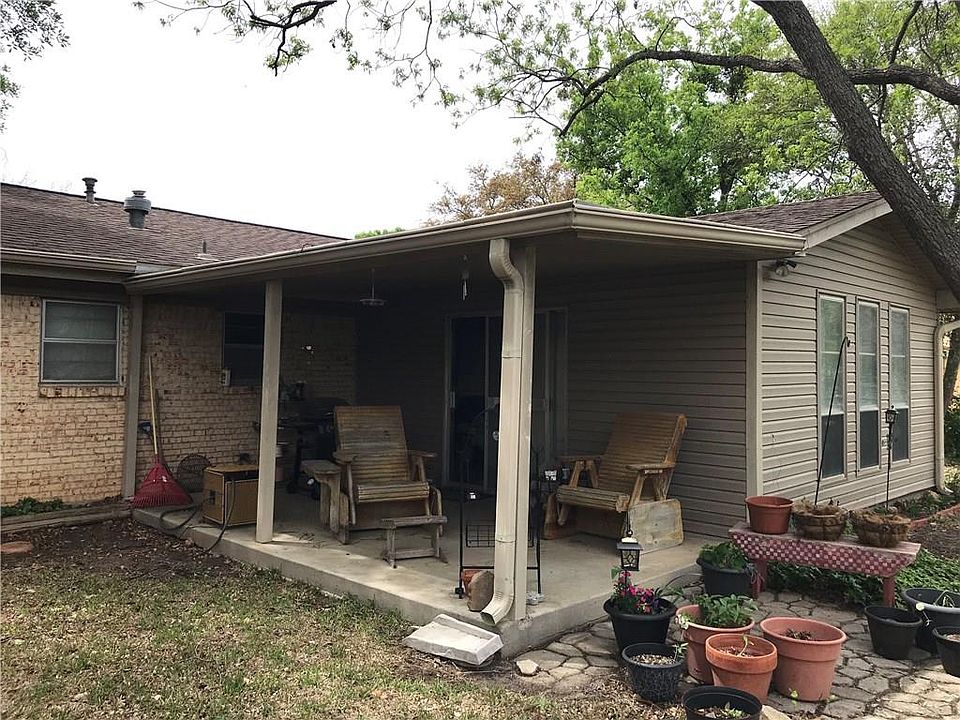 2nd image of 2402 12th St