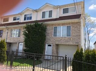214 Roma Ave, Staten Island, NY 10306