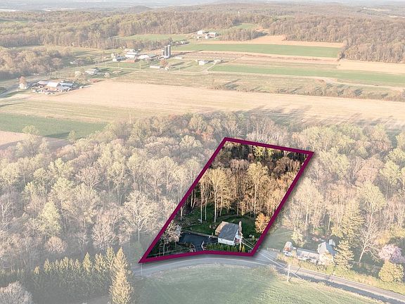 2nd image of 509 Baldy Hill Rd