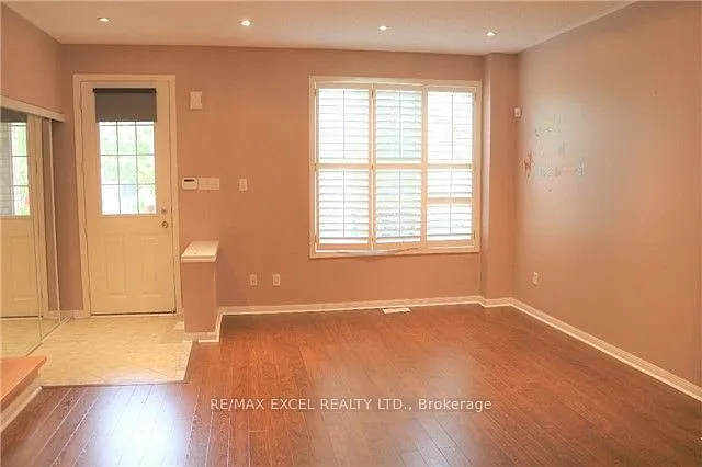 3 bed, $2,800 — Photo 2
