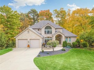 112 Kingsmen Dr, Aliquippa, PA 15001