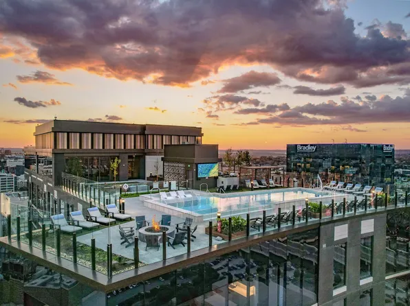 1212 Demonbreun St #1504, Nashville, TN 37203