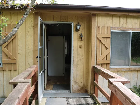 201 NE Lilac Lane, Belfair, WA 98528
