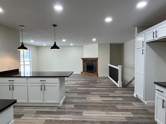 5th image of 7615 Pea Ridge Rd #A