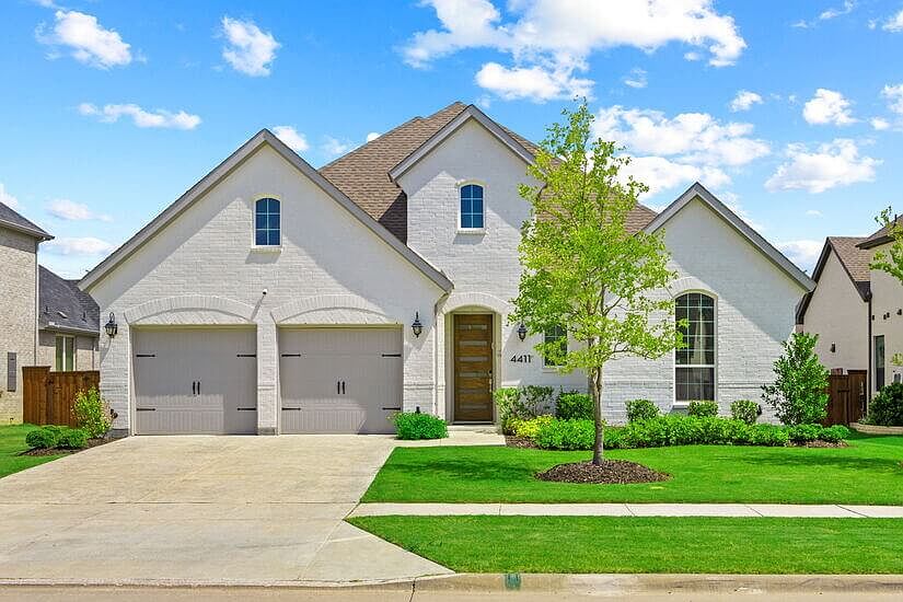 Front View of Home