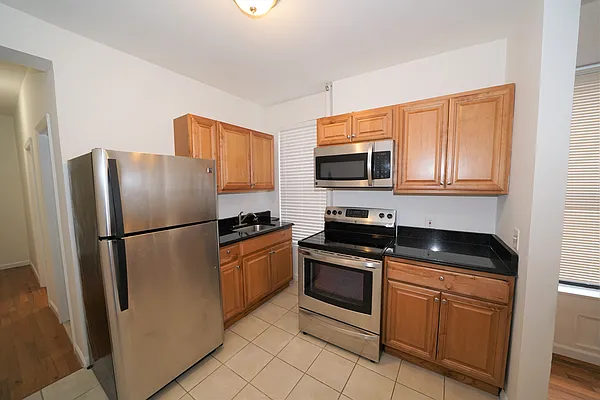 Rented by Corcoran | media 8