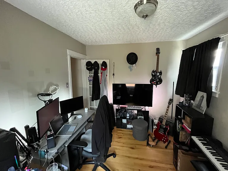 347 Richelieu Ave — Photo 23